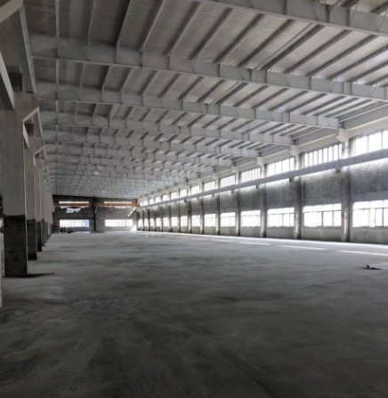 全新厂房2楼车间4000平,层高10米,租金200元一平 全新厂房2楼车间4000平,层高10米,租金200元一平