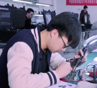 ����ά�޵��� �ֻ�ά�� ��ذ�װ ·�������Ե�